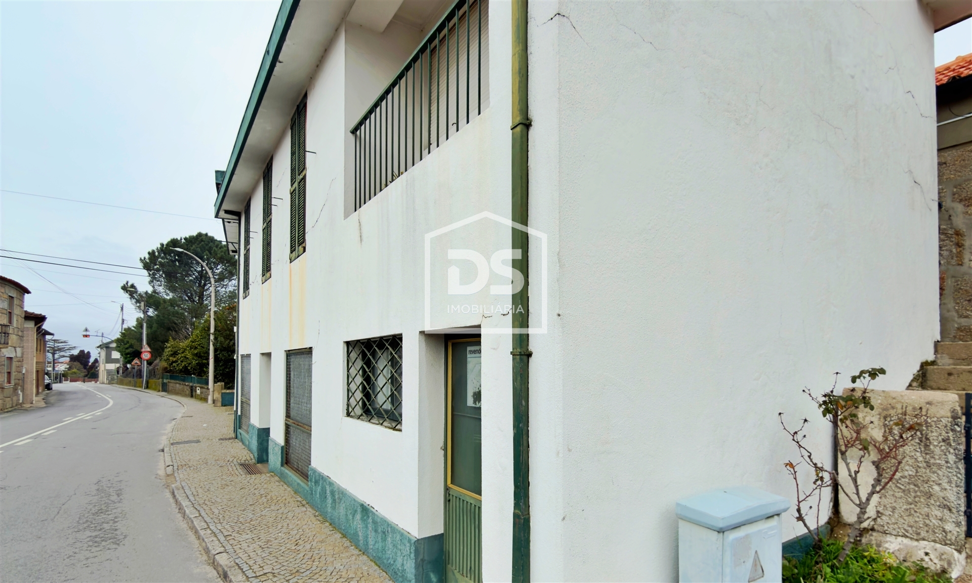 Moradia para Restaurar T6