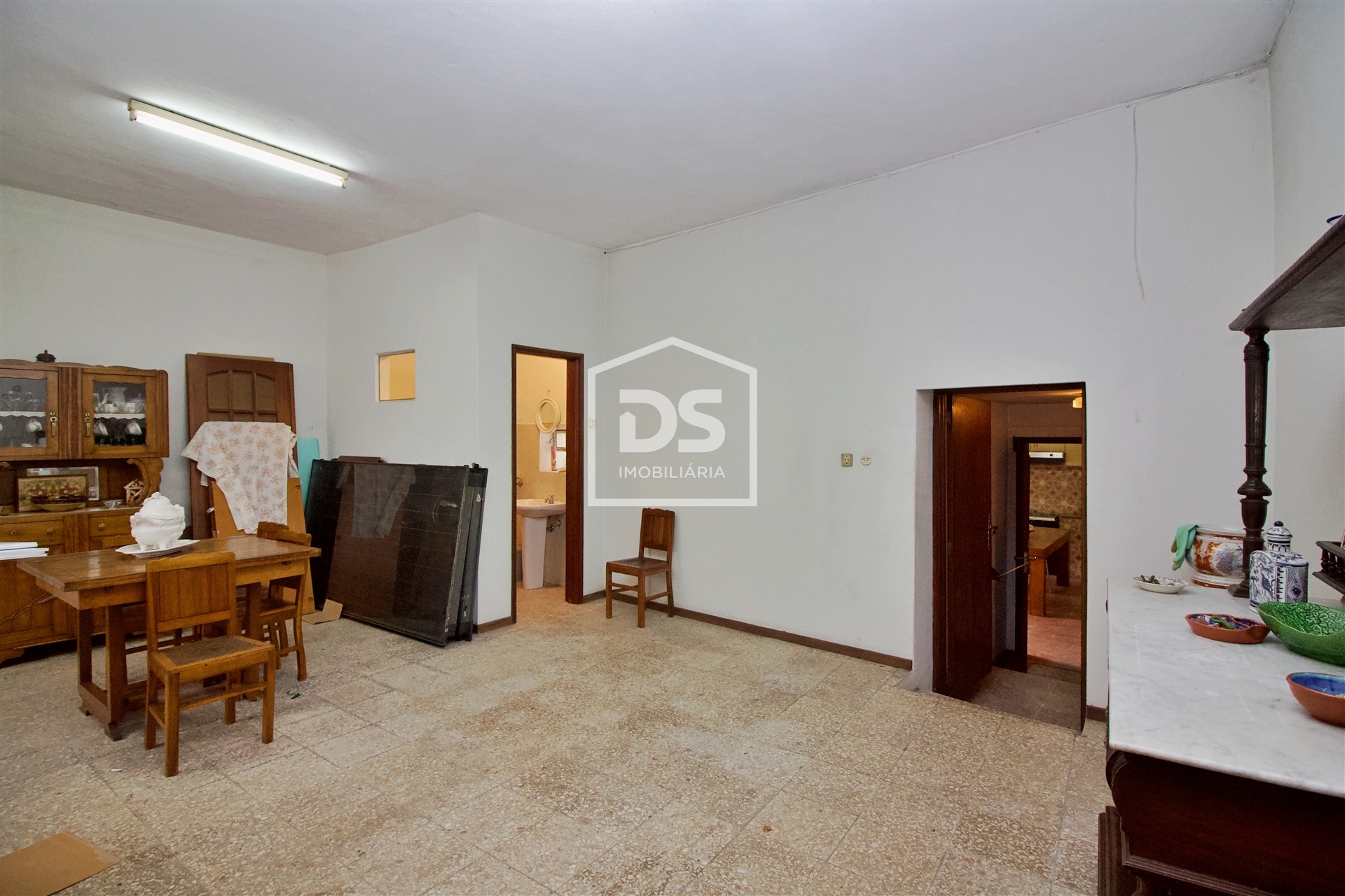 Moradia para Restaurar T6