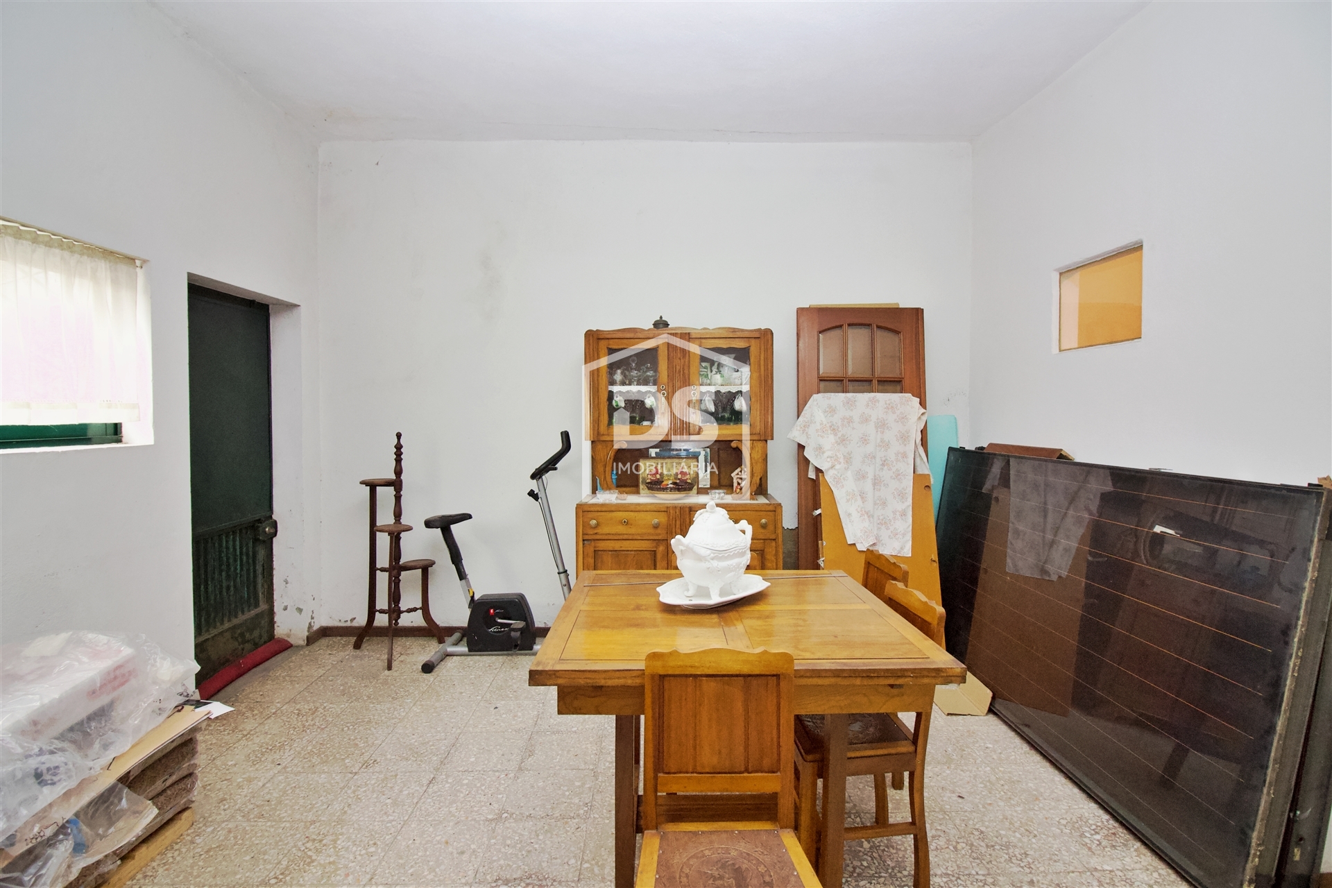 Moradia para Restaurar T6