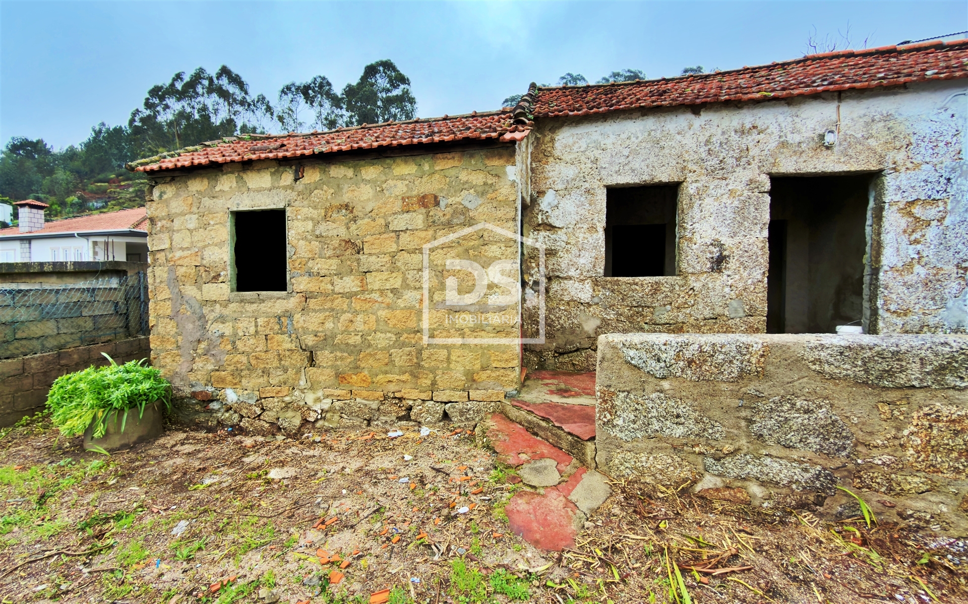 Moradia para Restaurar T2